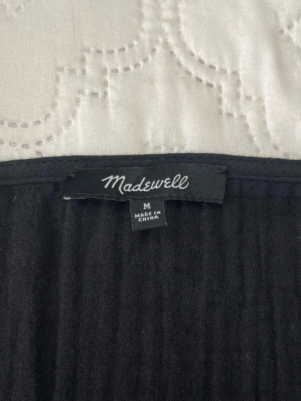 Madewell Lightspun Millbrook Puff-Sleeve Peplum Top in True Black - Size M